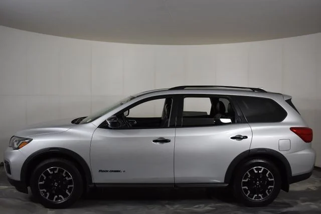 Used 2019 Silver Nissan SV image 5