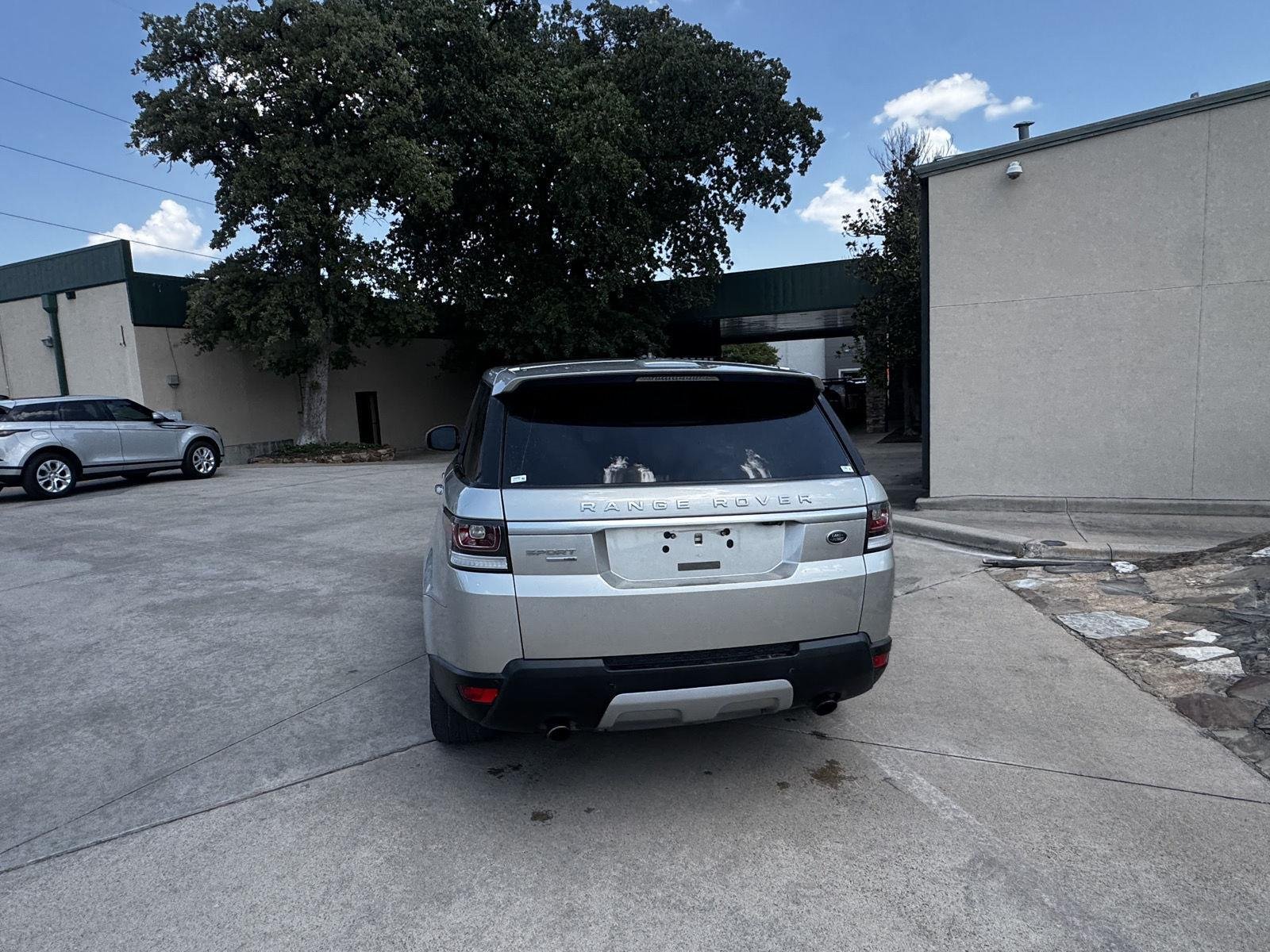 Used 2016  Land Rover V6 HSE image 6