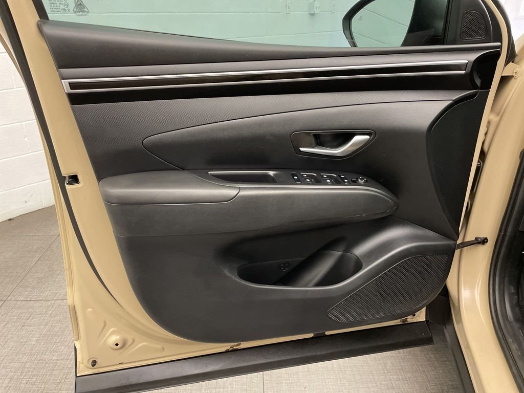 Used 2024 Beige Hyundai SEL image 19