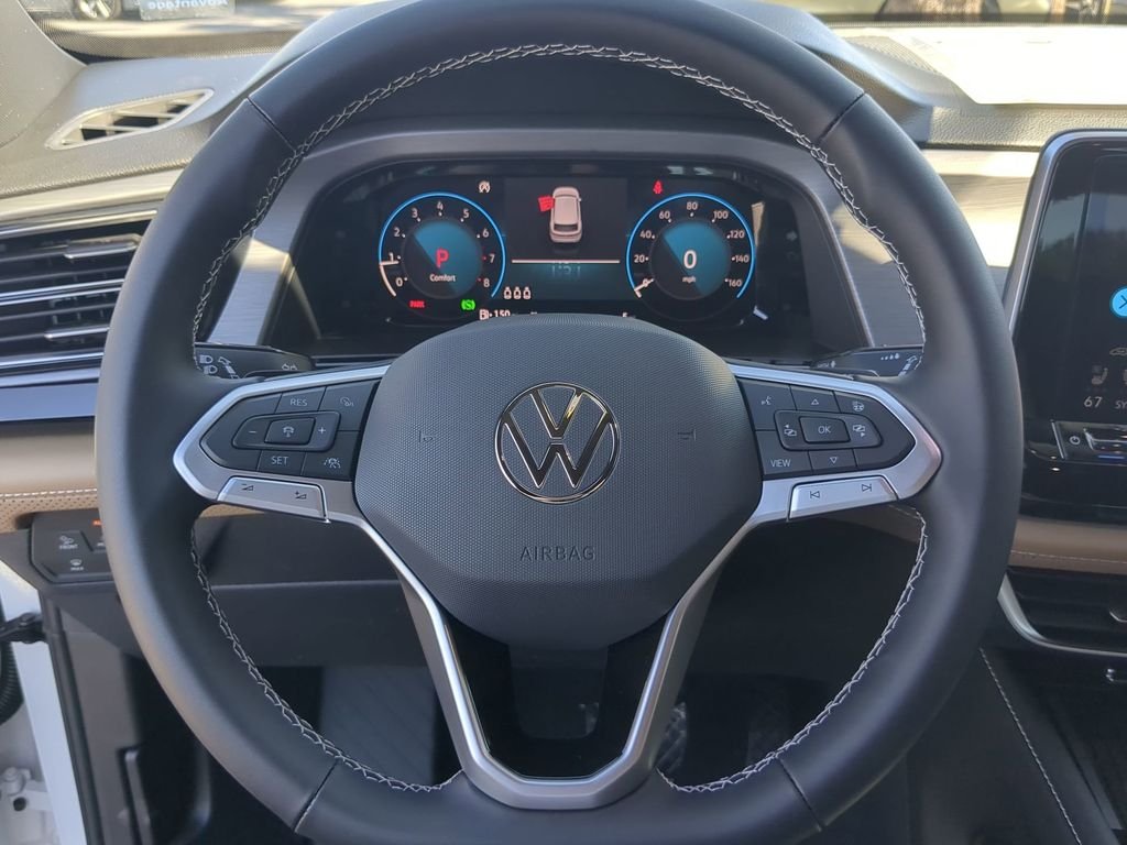 New 2026 White/off-white Volkswagen 2.0T SE w/Technology image 30