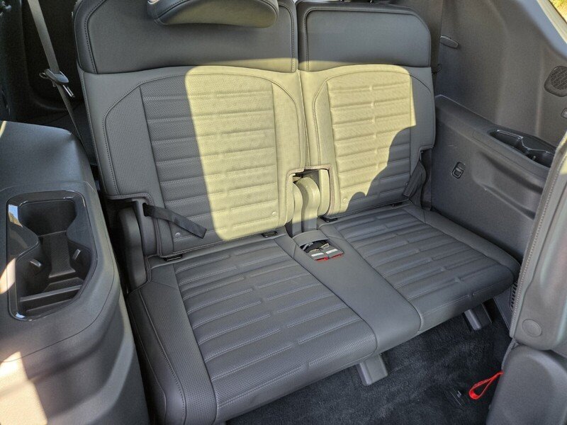 Used 2024 Ivory KIA LAND AWD image 14
