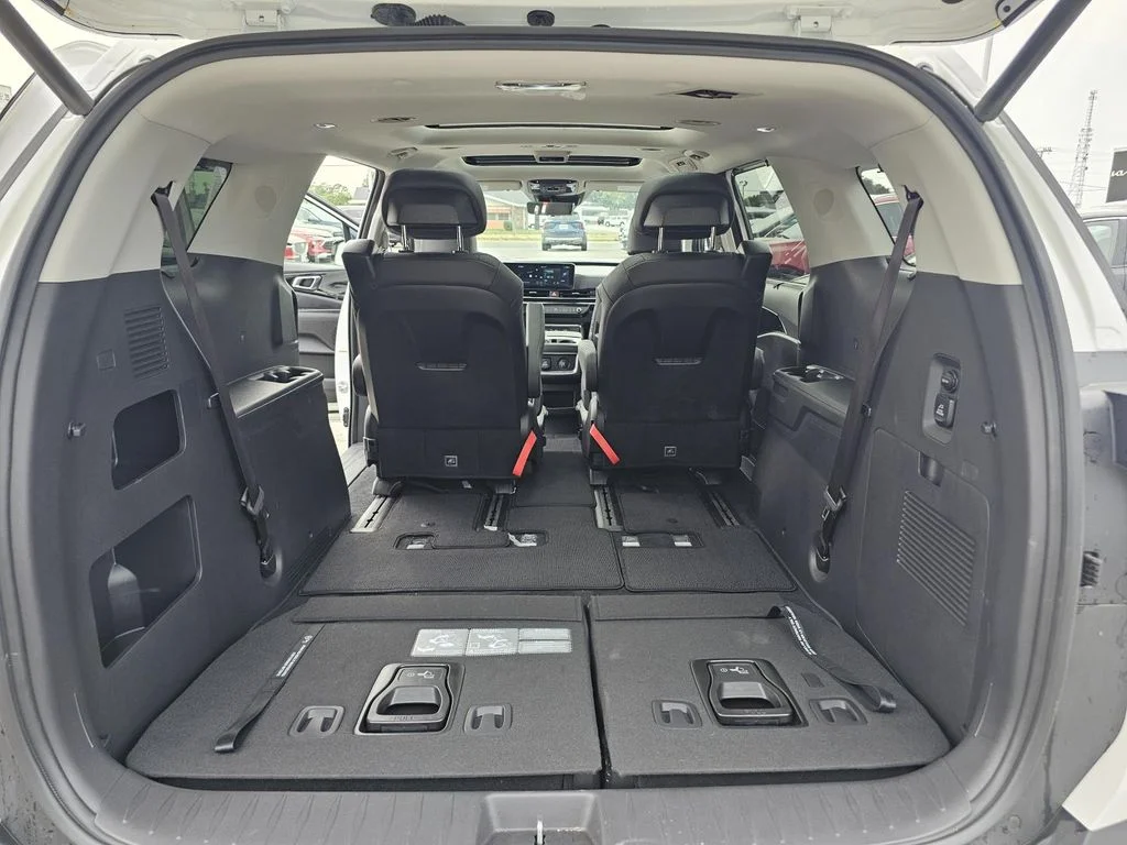 Used 2026 White Kia SX Prestige image 20