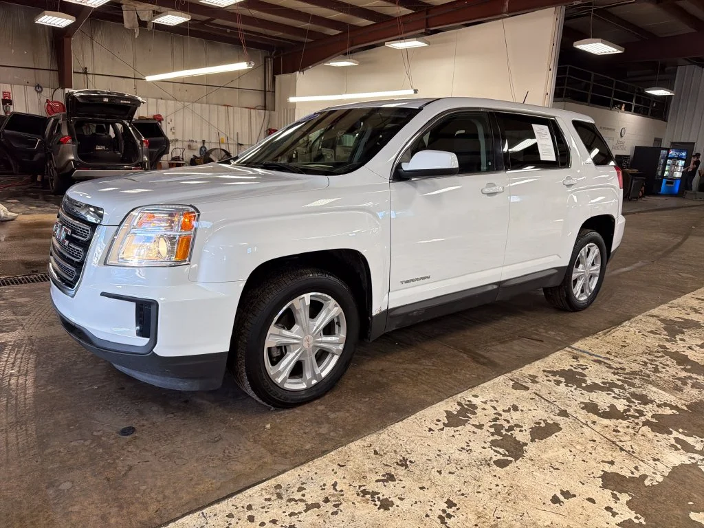 Used 2017 White GMC SLE-1 image 1