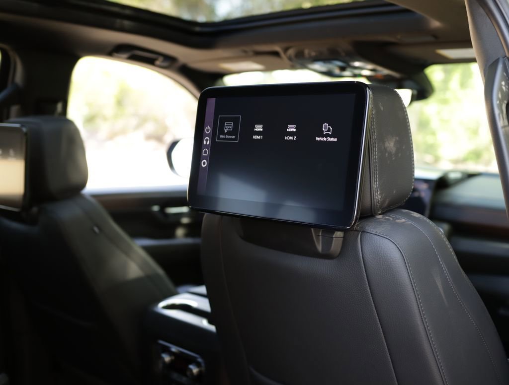 2026 GMC Yukon XL Denali - Photo 39
