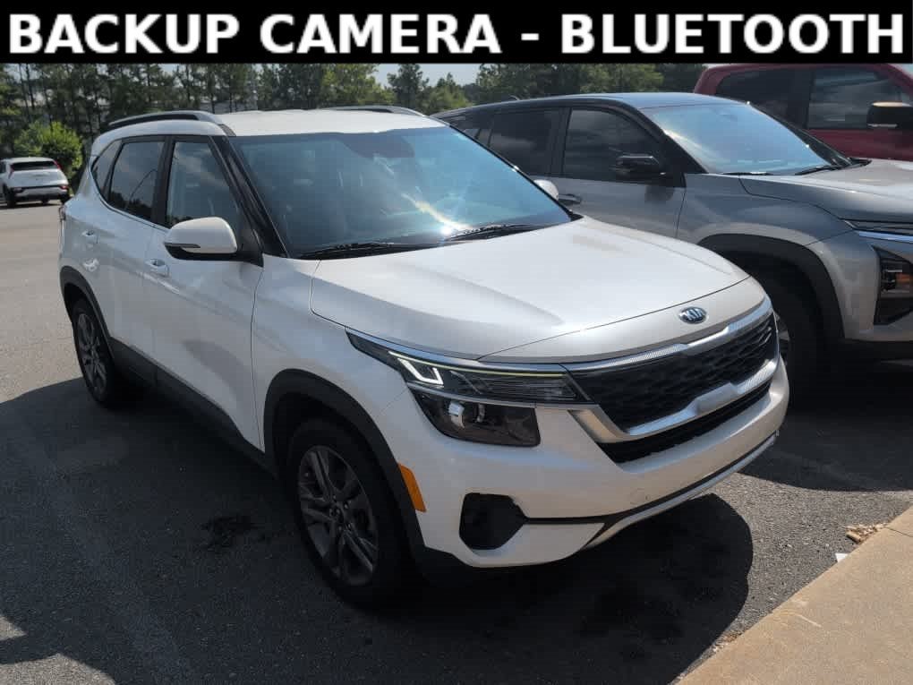Used 2021 Snow White Pearl Kia S image 2