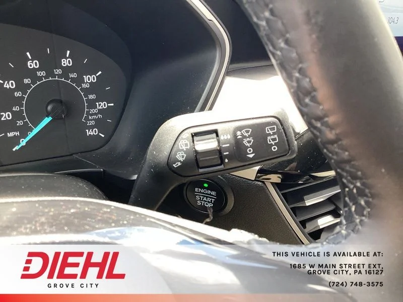Used 2022 Blue Ford SE image 33