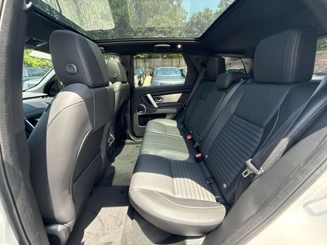 New 2026 Ostuni Pearl White LAND ROVER  image 22