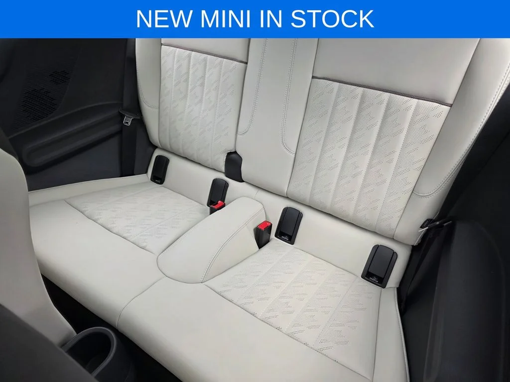2026 MINI Hardtop 2 Door - Photo 10
