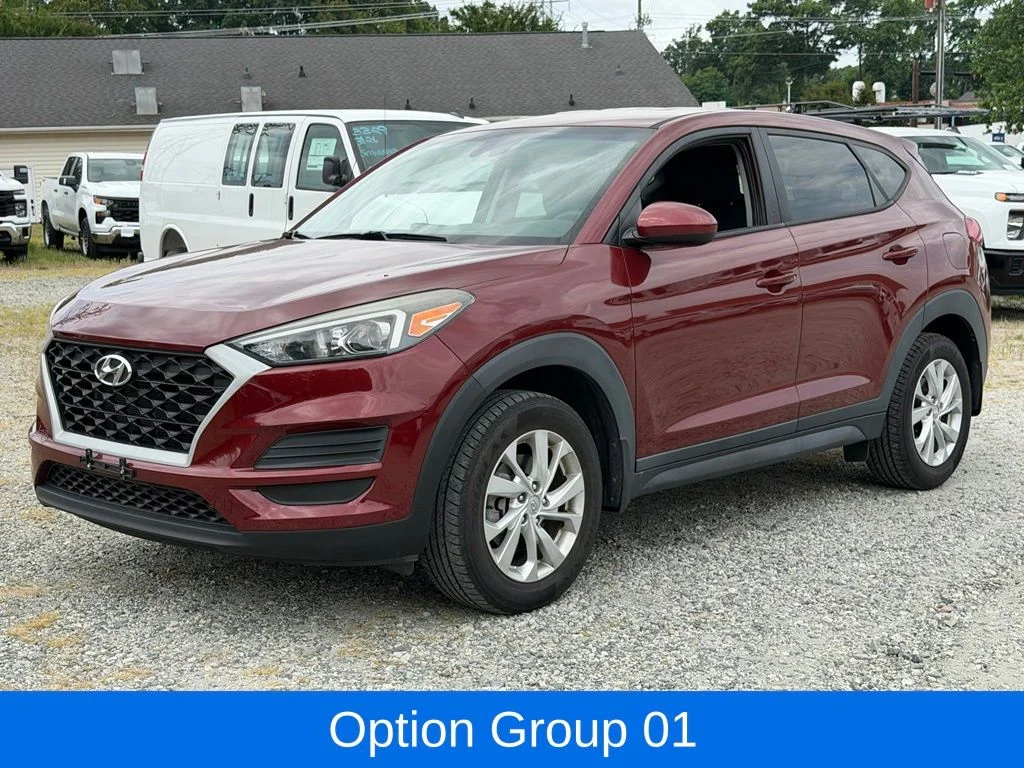 Used 2019 Red Hyundai SE image 10