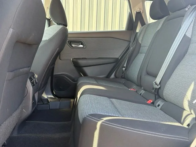 Used 2021 Silver Nissan SV image 16