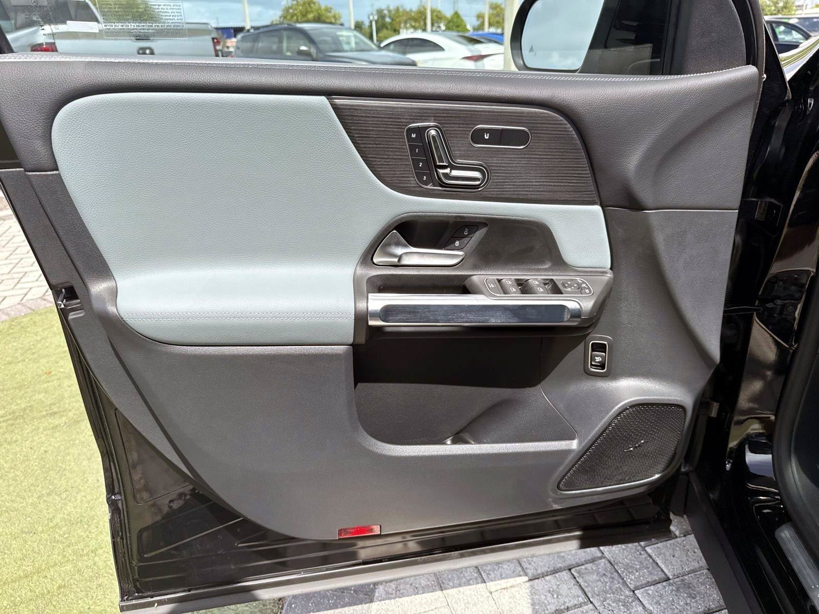 New 2026 Black Mercedes-Benz 250 SUV image 17