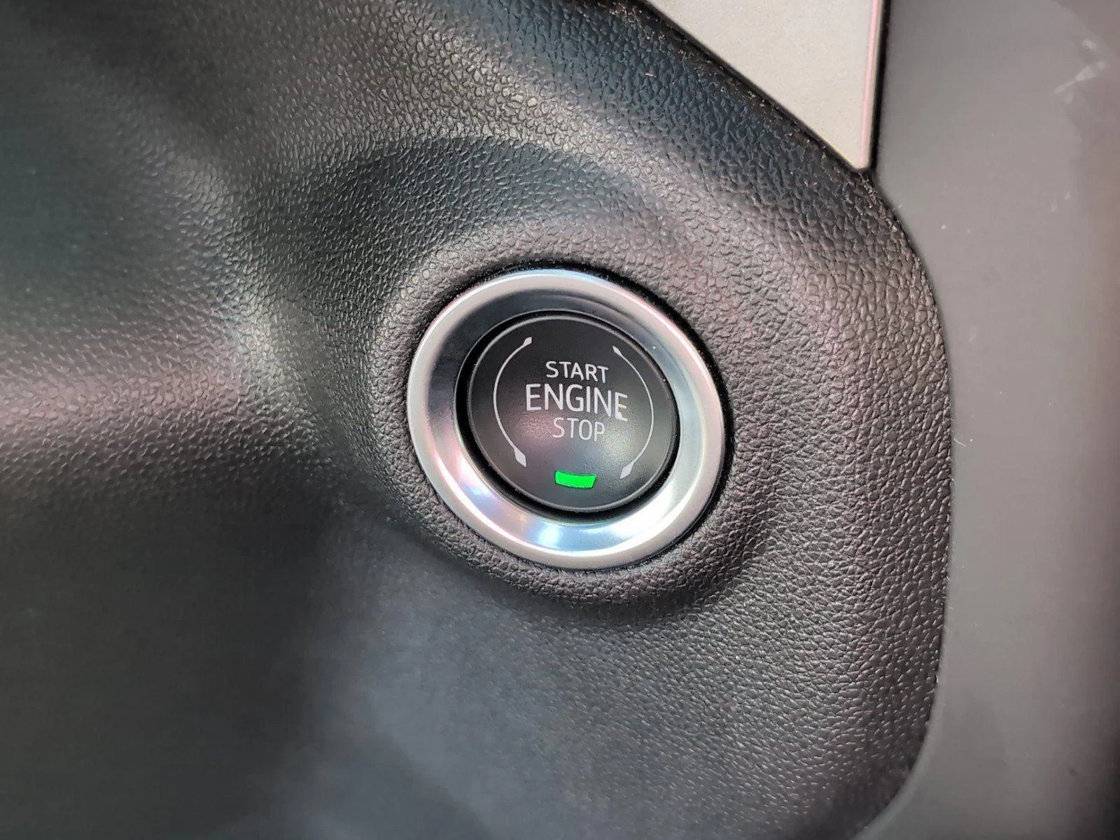 Used 2025 Summit White Chevrolet WT image 26