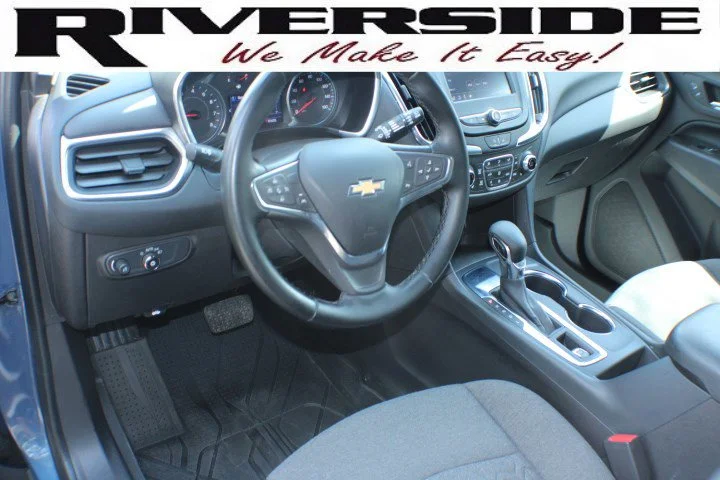 Used 2024 Lakeshore Blue Metallic Chevrolet LT image 7