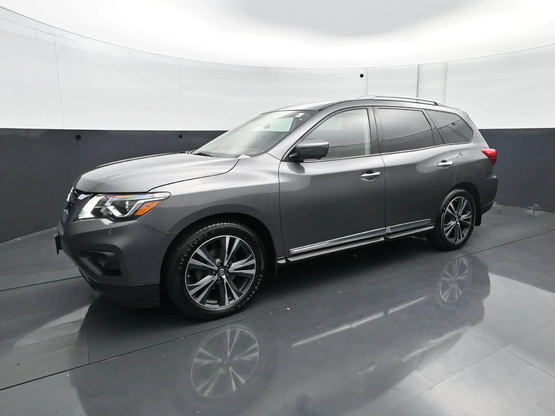 Used 2019 Nissan Pathfinder Platinum with VIN 5N1DR2MM9KC588624 for sale in Wayzata, Minnesota