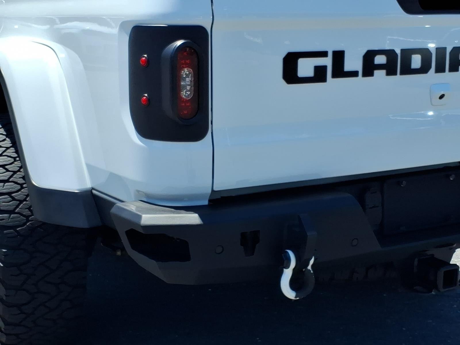 Used 2021 Bright White Clearcoat Jeep Mojave image 18