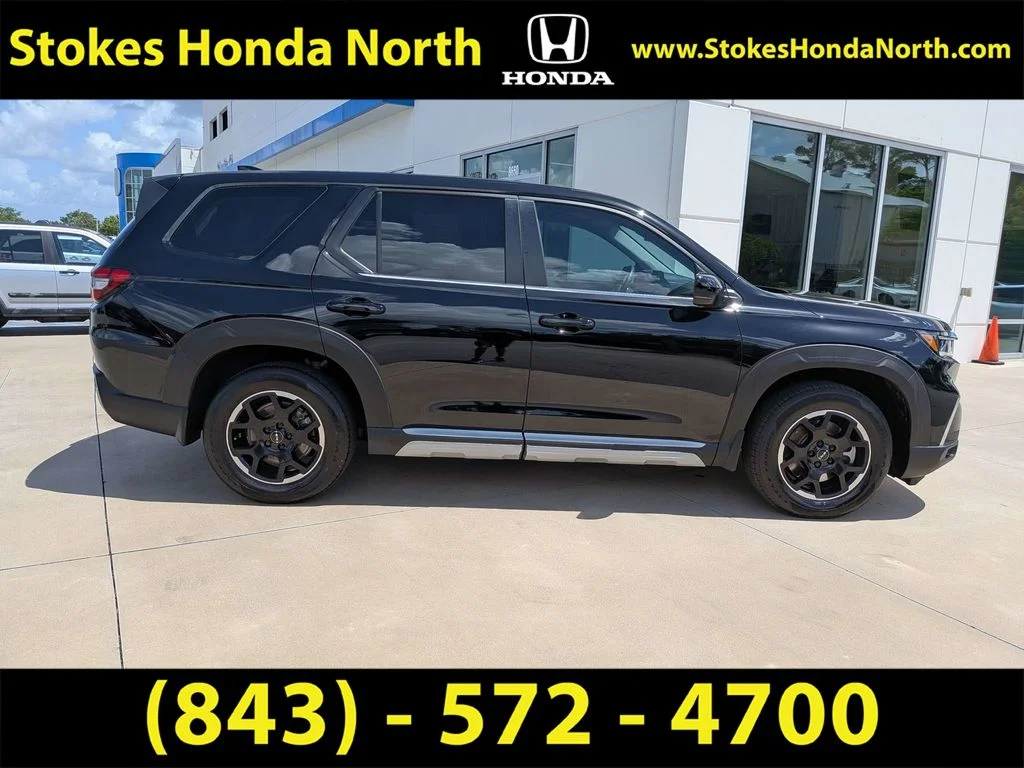 Certified Used 2025 Black Honda EX-L image 9