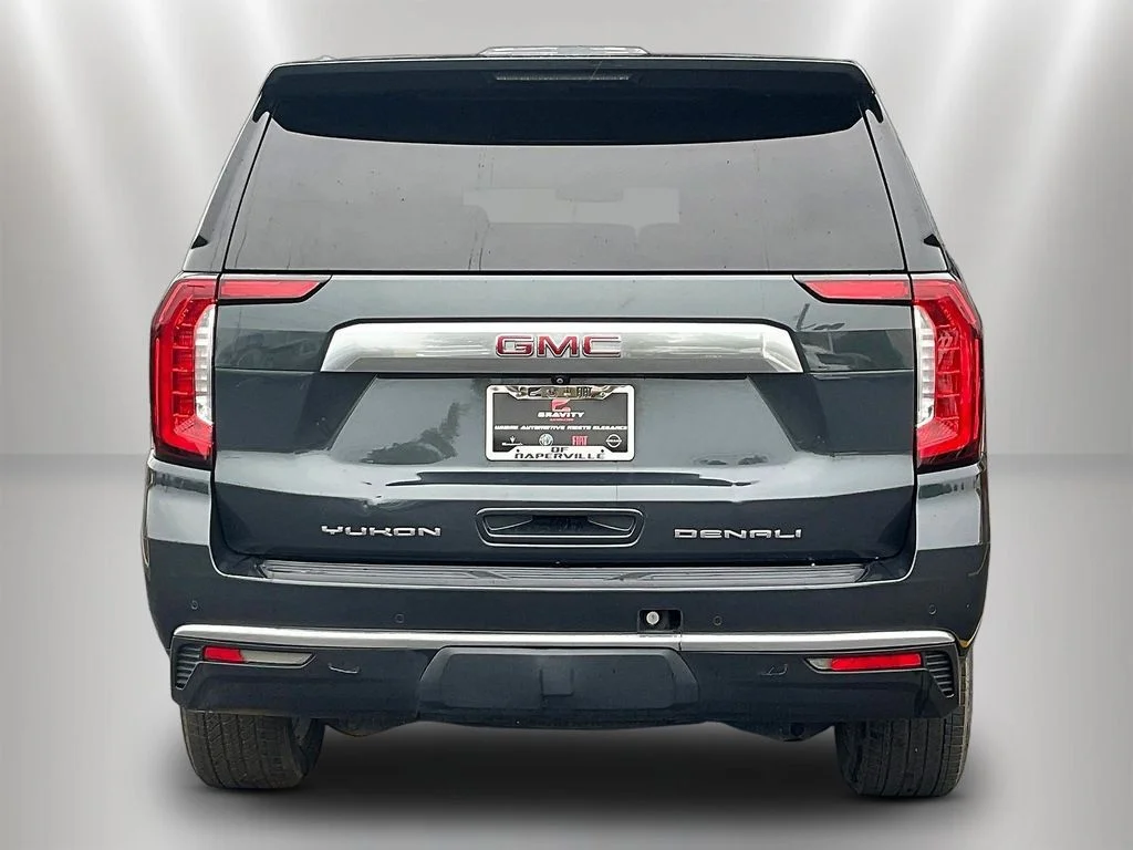 Used 2021 Hunter Green GMC Denali image 5