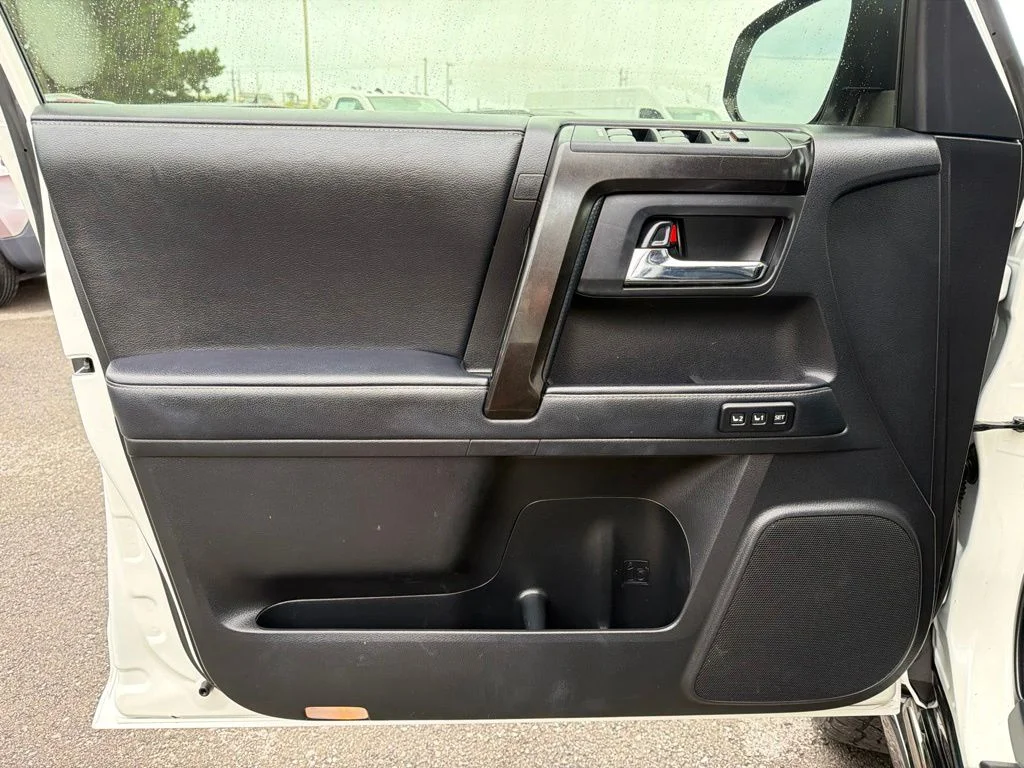 Used 2021 White Toyota Nightshade image 25