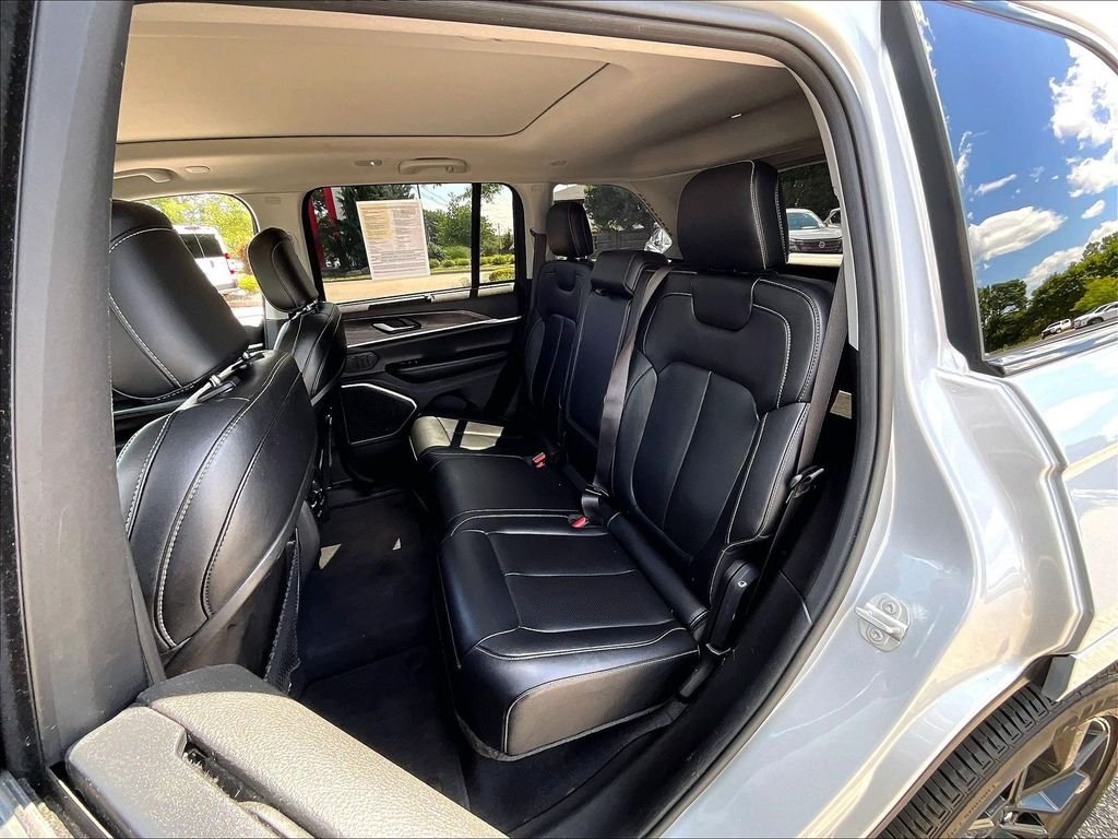 Used 2023 Silver Jeep 30th Anniversary 4xe image 15
