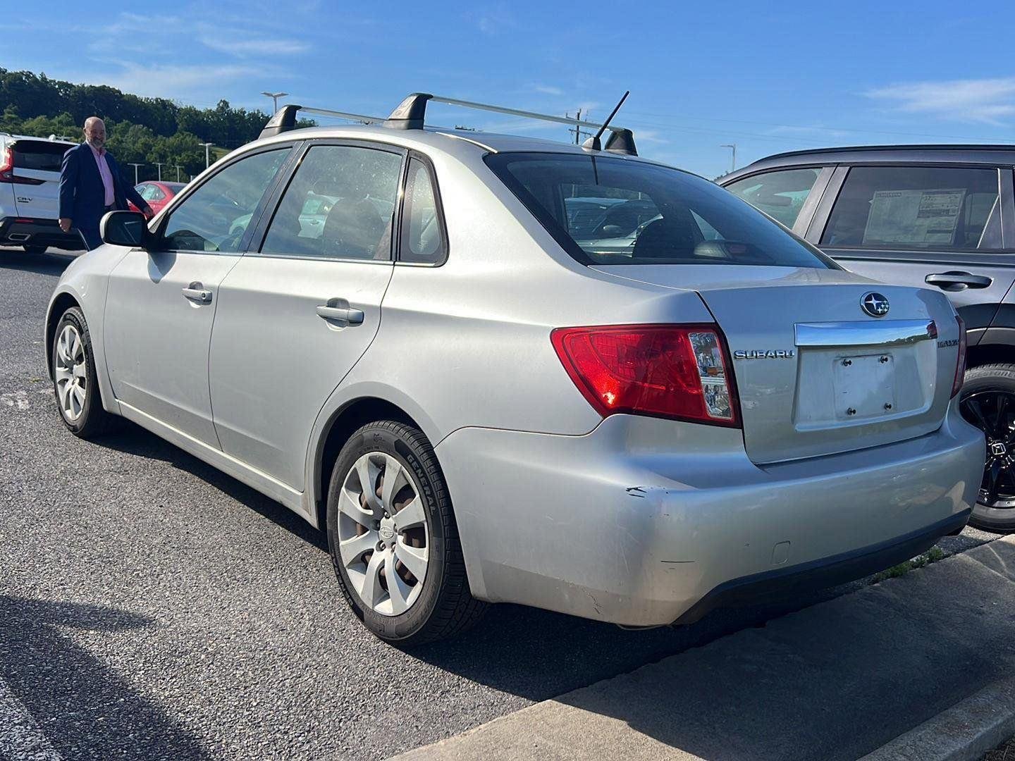 Used 2011 Spark Silver Metallic Subaru 2.5i image 2