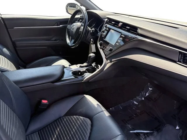 Used 2019 White Toyota SE image 20