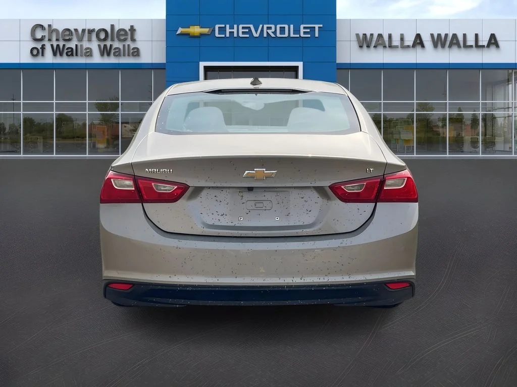 Used 2023 Mineral Gray Metallic Chevrolet LT image 6