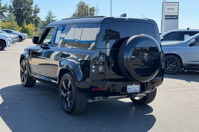 Used 2024  Land Rover X image 9