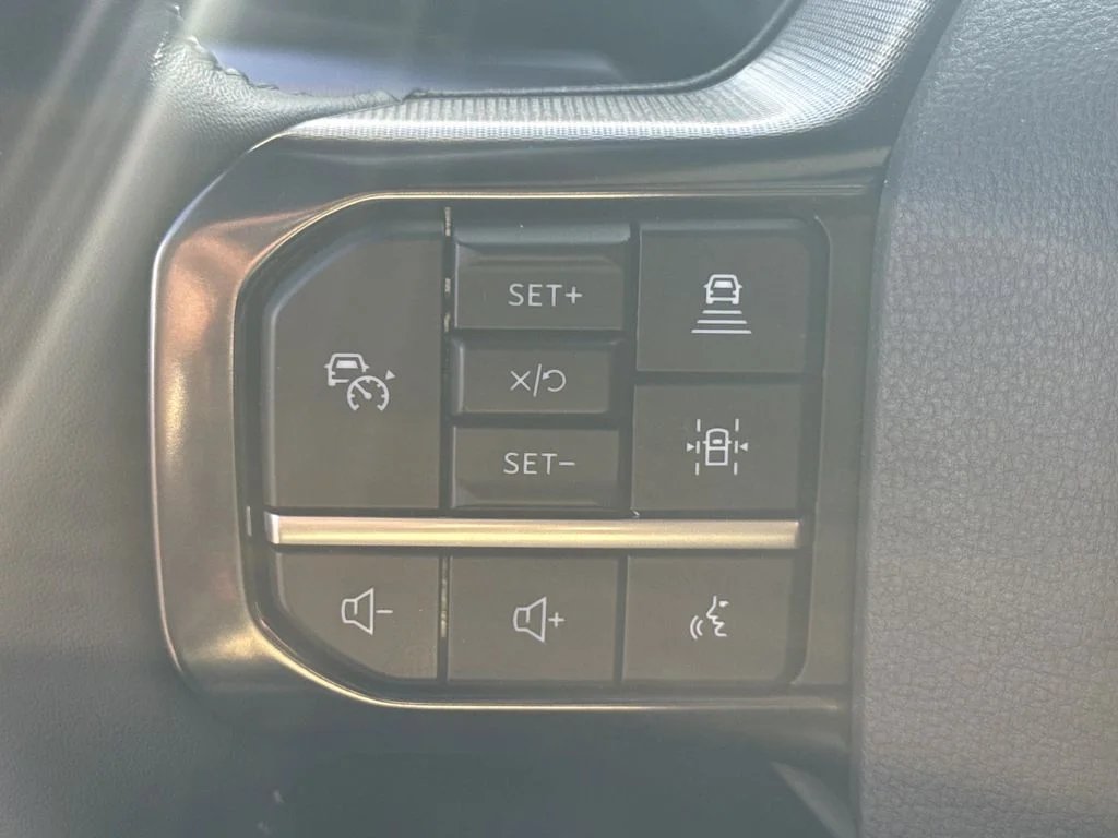 2025 Ford F-350 Super Duty Platinum - Photo 25