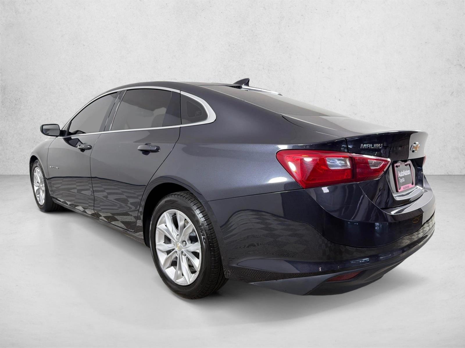 Used 2023 Dark Ash Metallic Chevrolet LT image 5