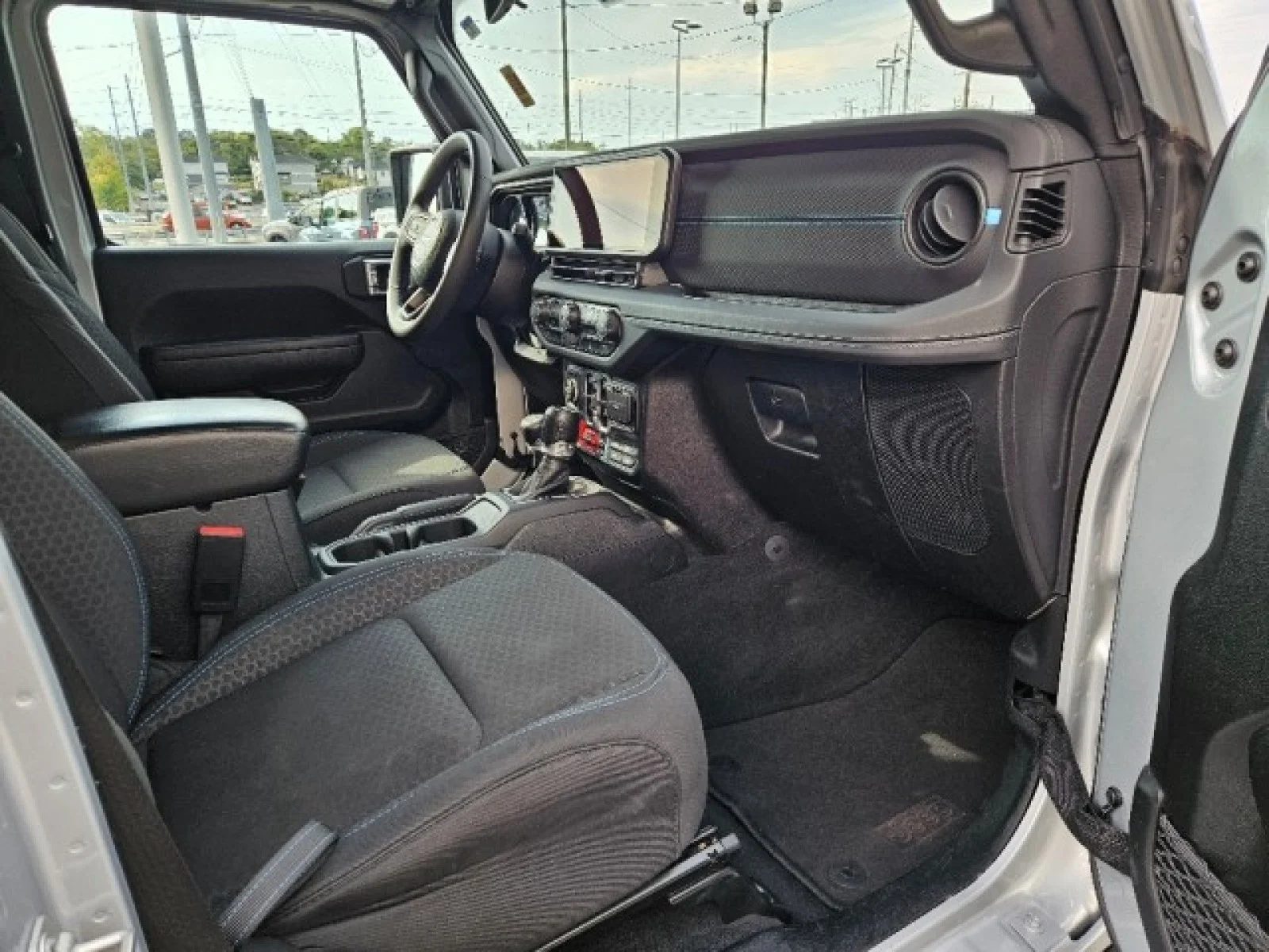 Used 2024 Silver Jeep Rubicon image 16