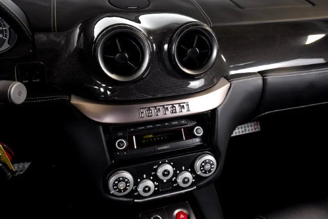 Used 2010 Nero Ferrari  image 45