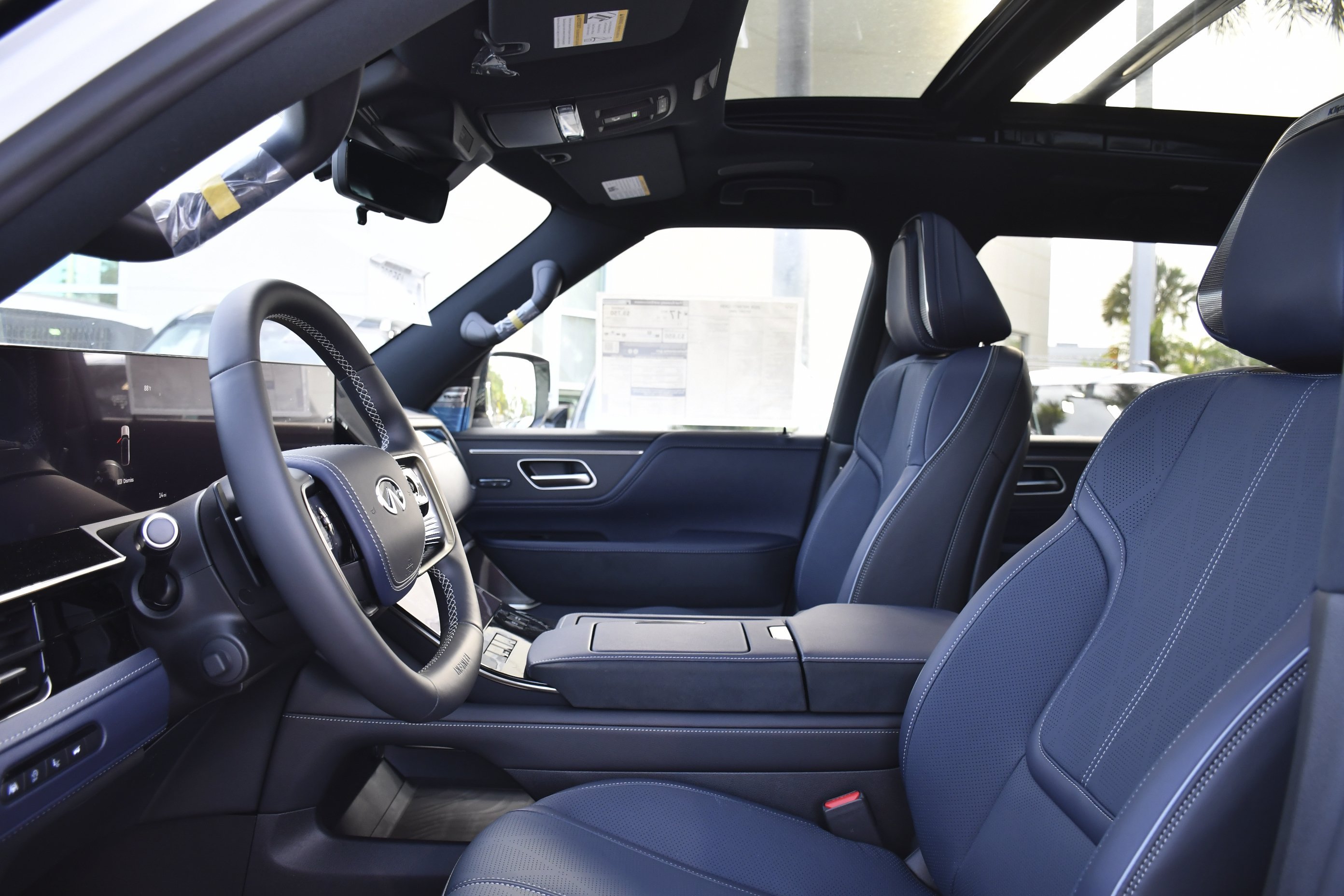 New 2026 2T RADIANT WHIT INFINITI Sport 4WD image 23