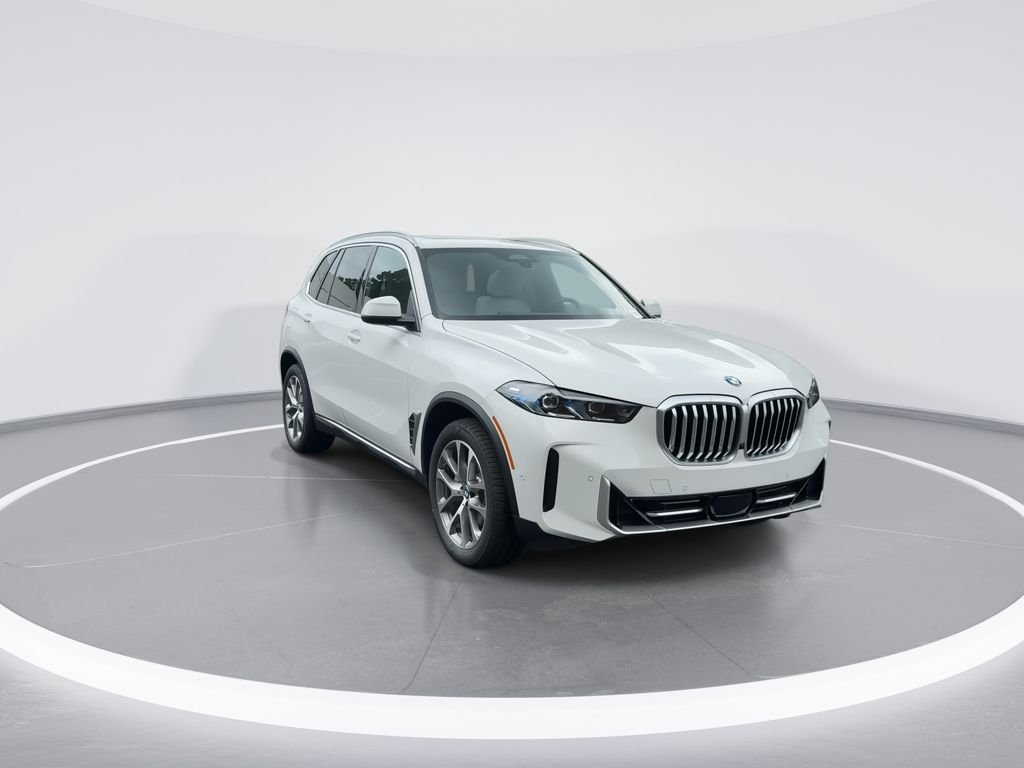 New 2026 White BMW xDrive40i image 2