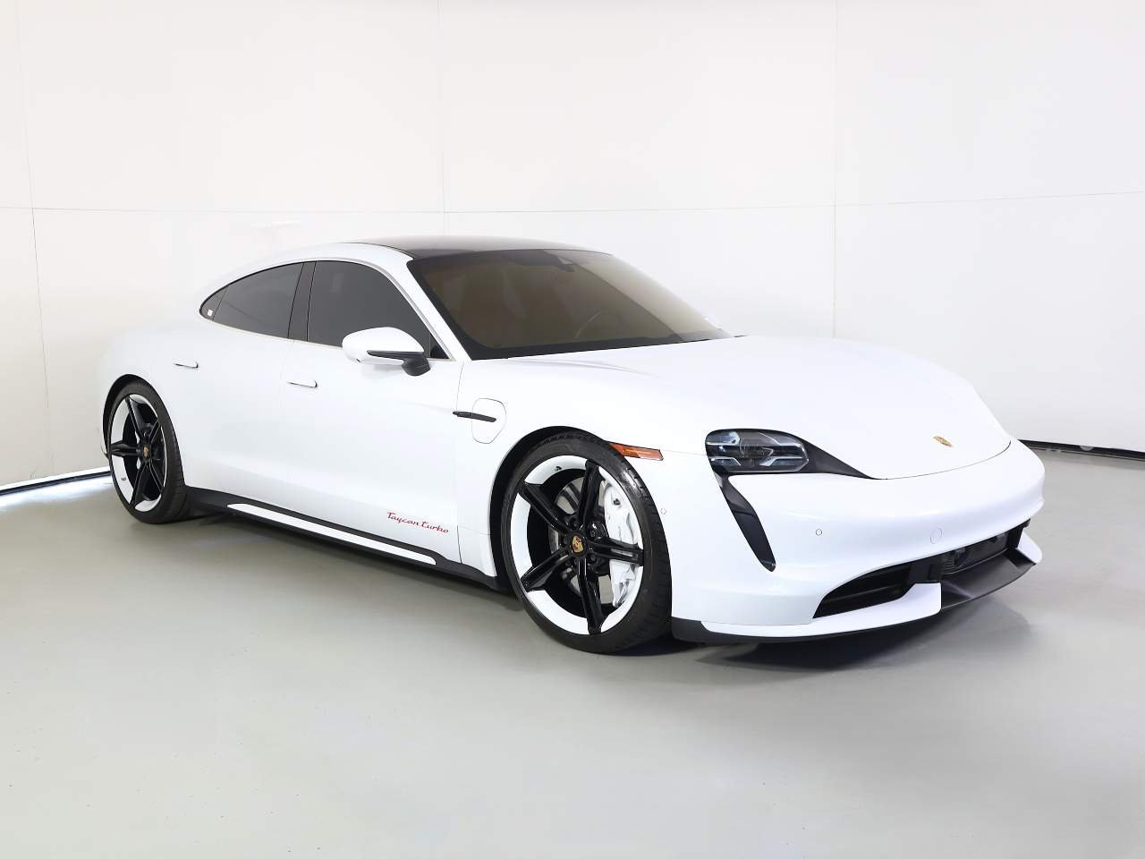 Used 2020 White Porsche Turbo image 9