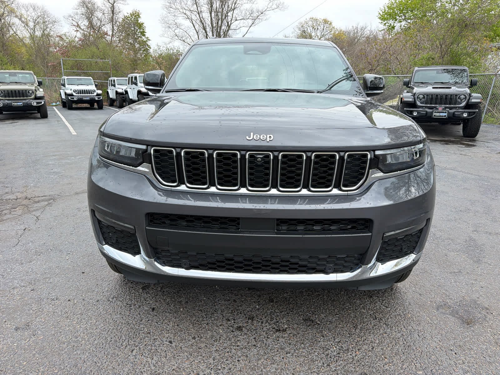 Used 2024 Baltic Gray Metallic Clearcoat Jeep Limited image 33