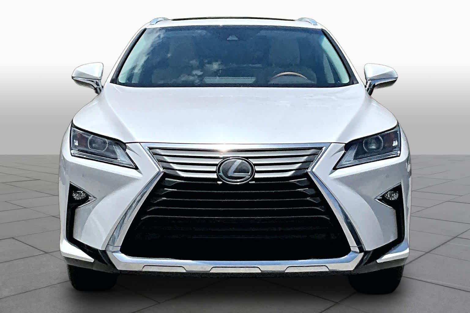 Used 2018 Eminent White Pearl Lexus  image 4