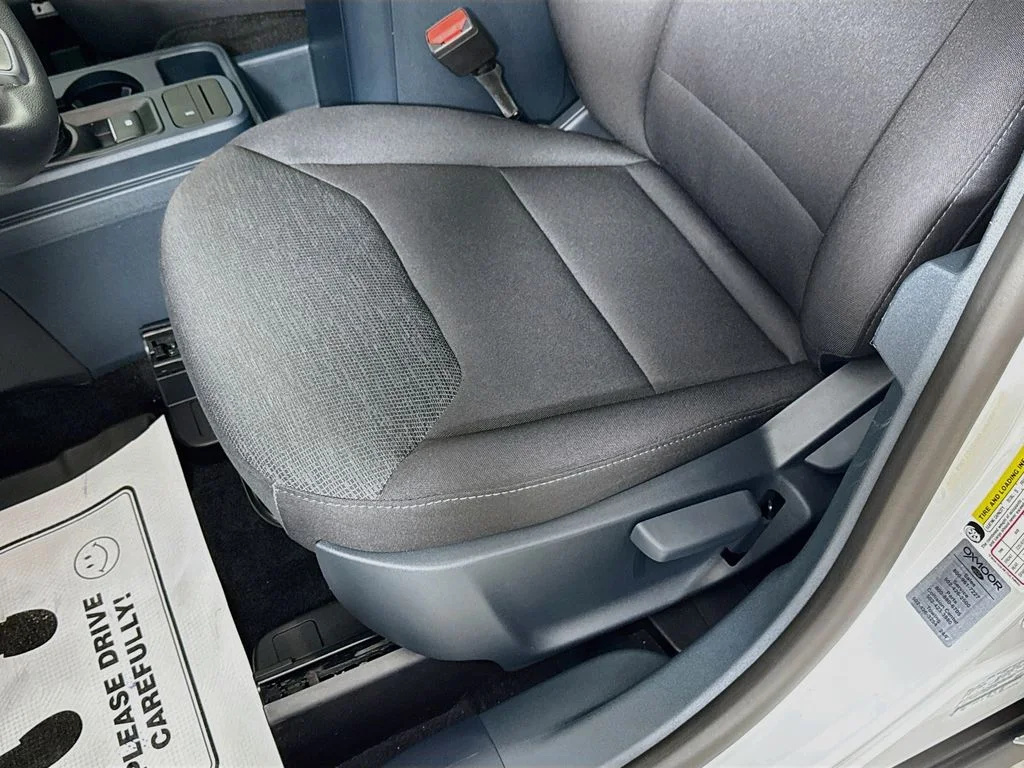 Certified Used 2025 Oxford White Ford XL image 21
