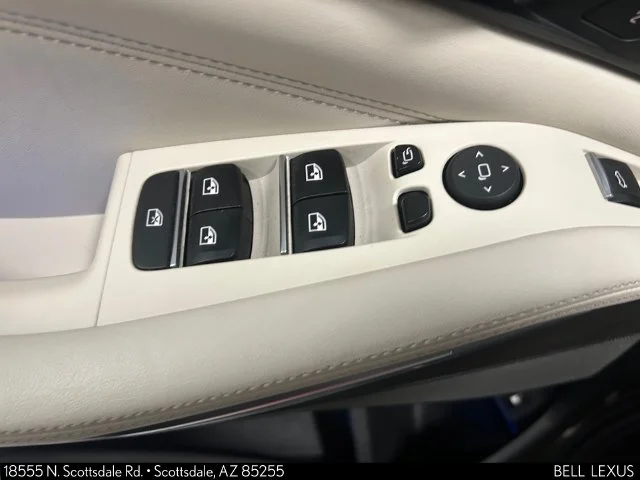 Used 2022 Green BMW xDrive45e image 21