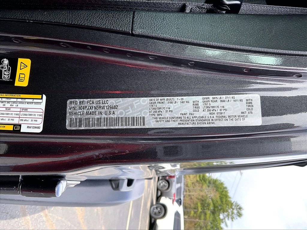 Used 2024 Gray Jeep Rubicon image 27
