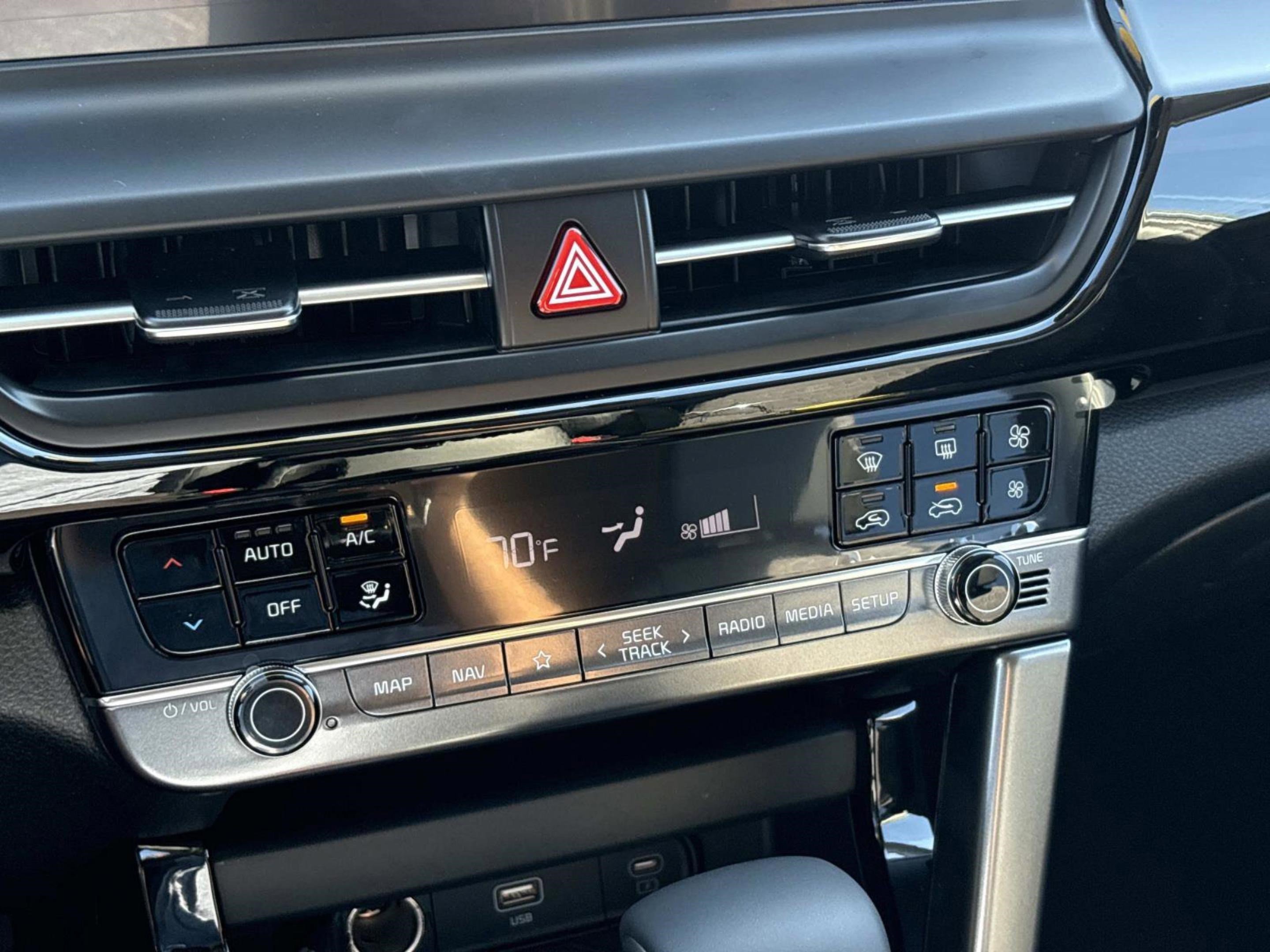 New 2026 Gravity Gray Kia S image 28