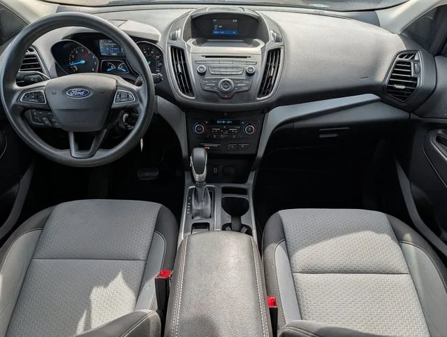 Used 2018 Lightning Blue Metallic Ford SE image 13