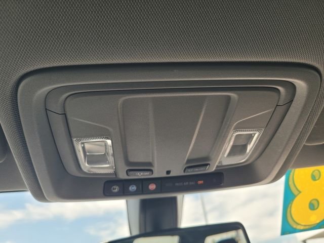 Used 2019 Silver GMC SLE image 22