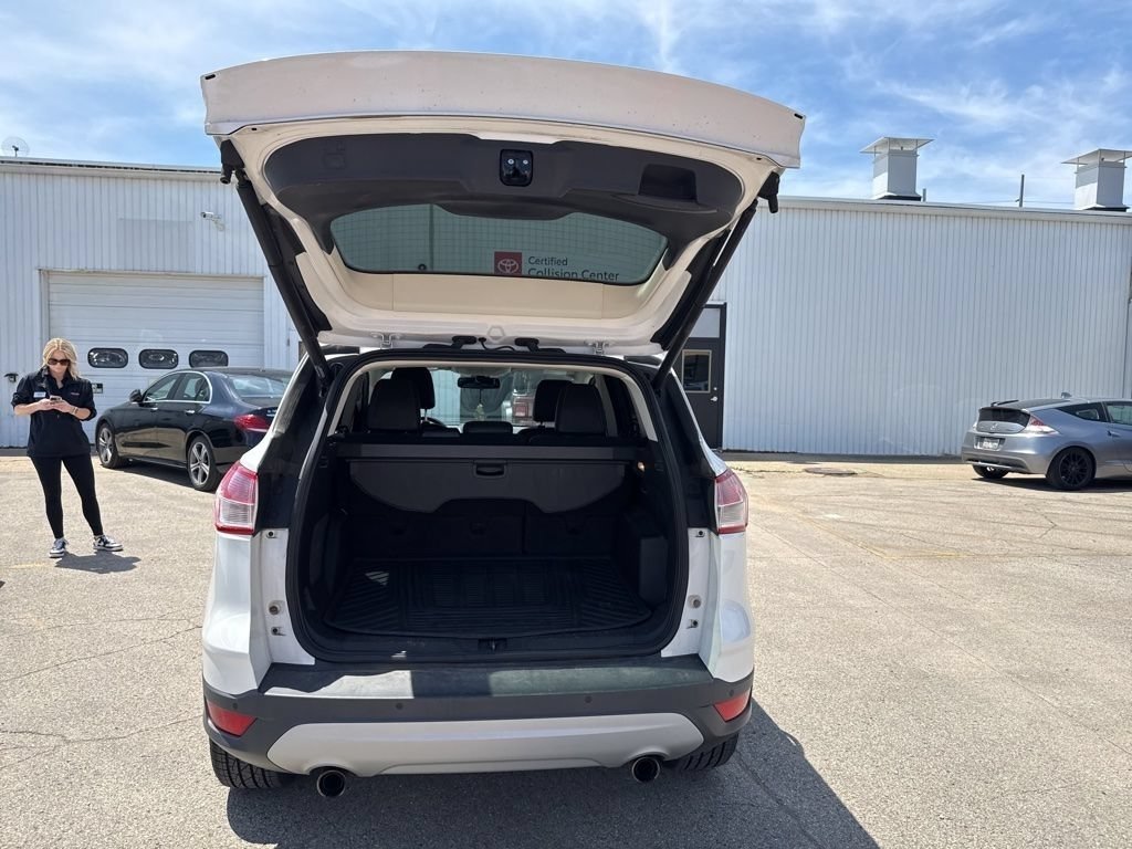 Used 2013 White Platinum Ford SEL image 22