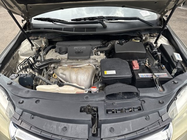 Used 2016  Toyota  image 11