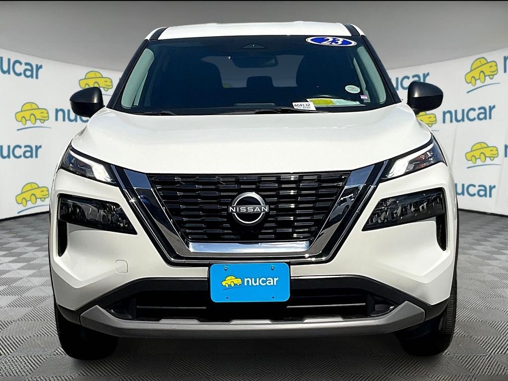 Used 2023 White Nissan S image 2