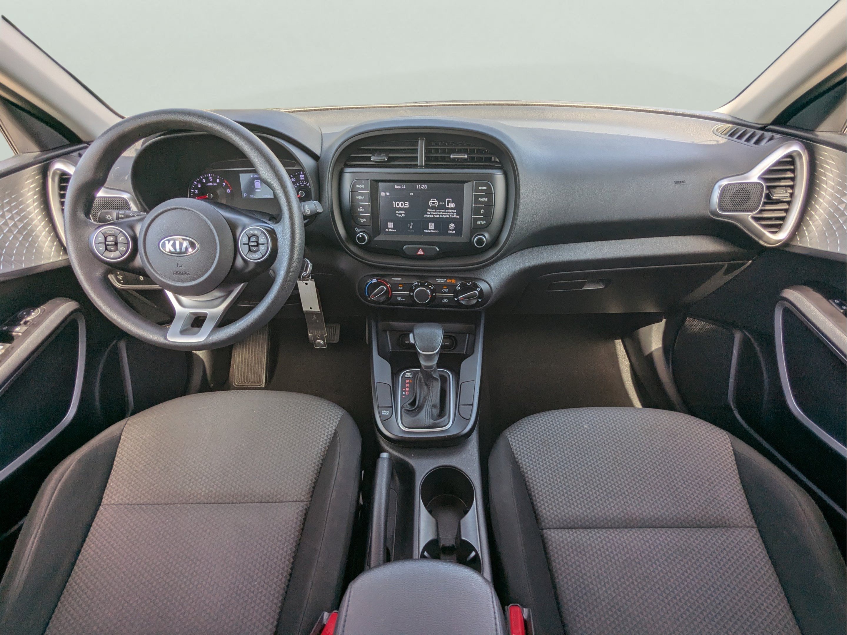 2020 Kia Soul LX - Photo 12