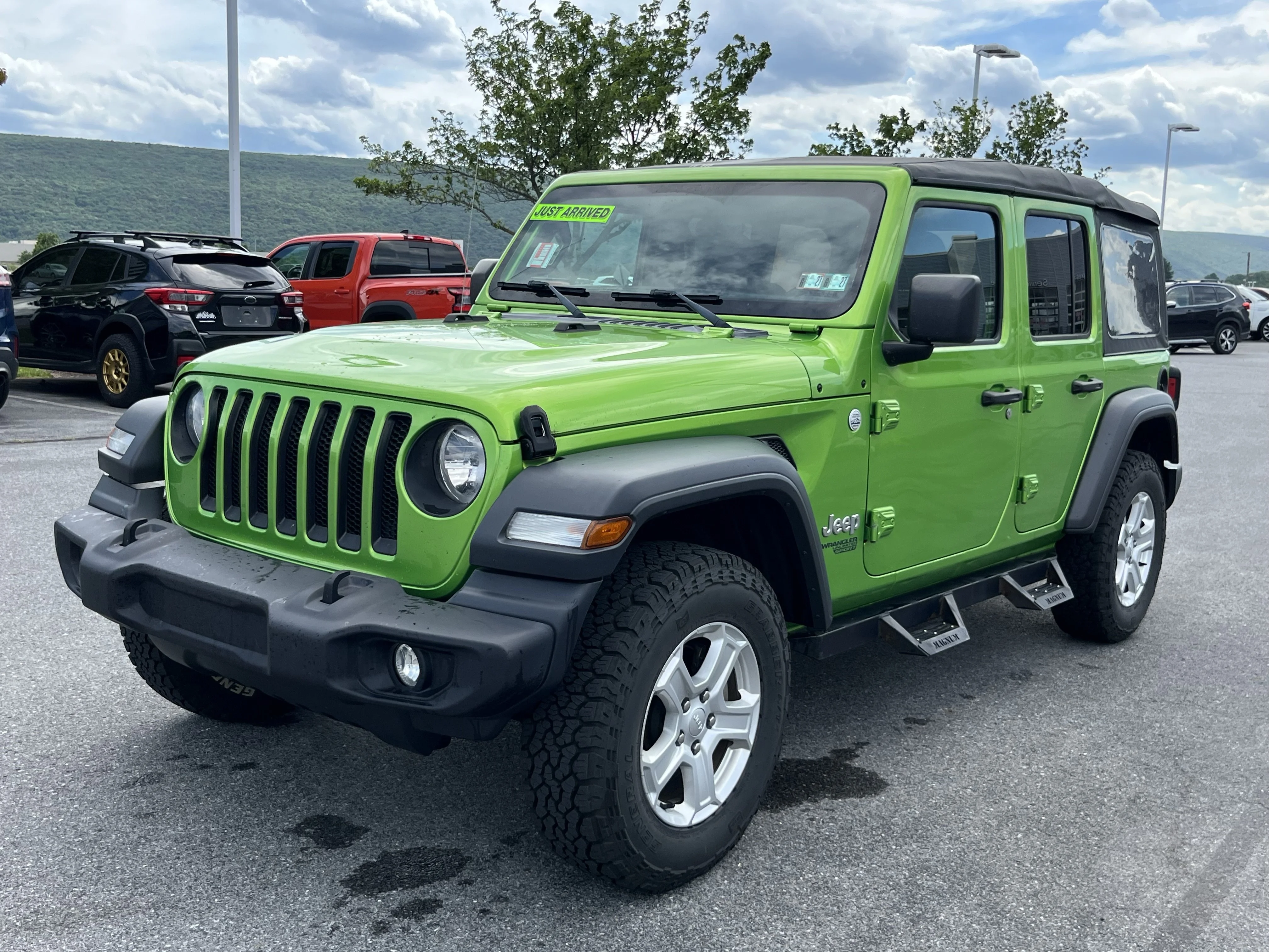 Used 2018 Mojito! Clearcoat Jeep Unlimited Sport S image 9