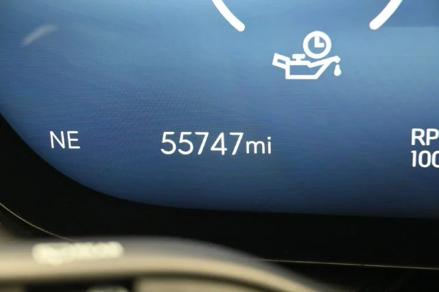Used 2024 Summit White Buick Preferred image 15