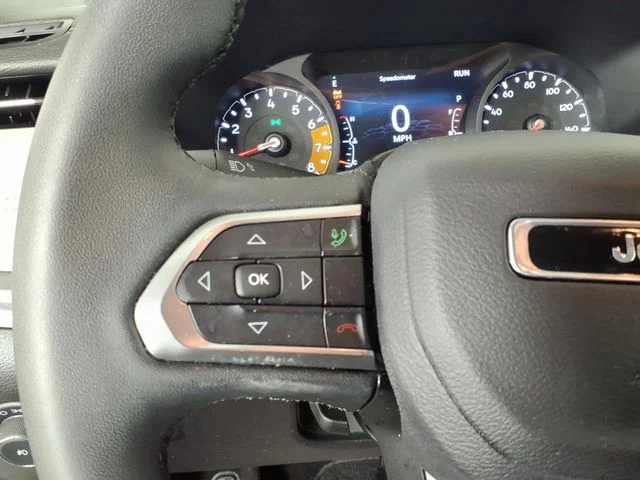 Used 2024 White Jeep Limited image 17