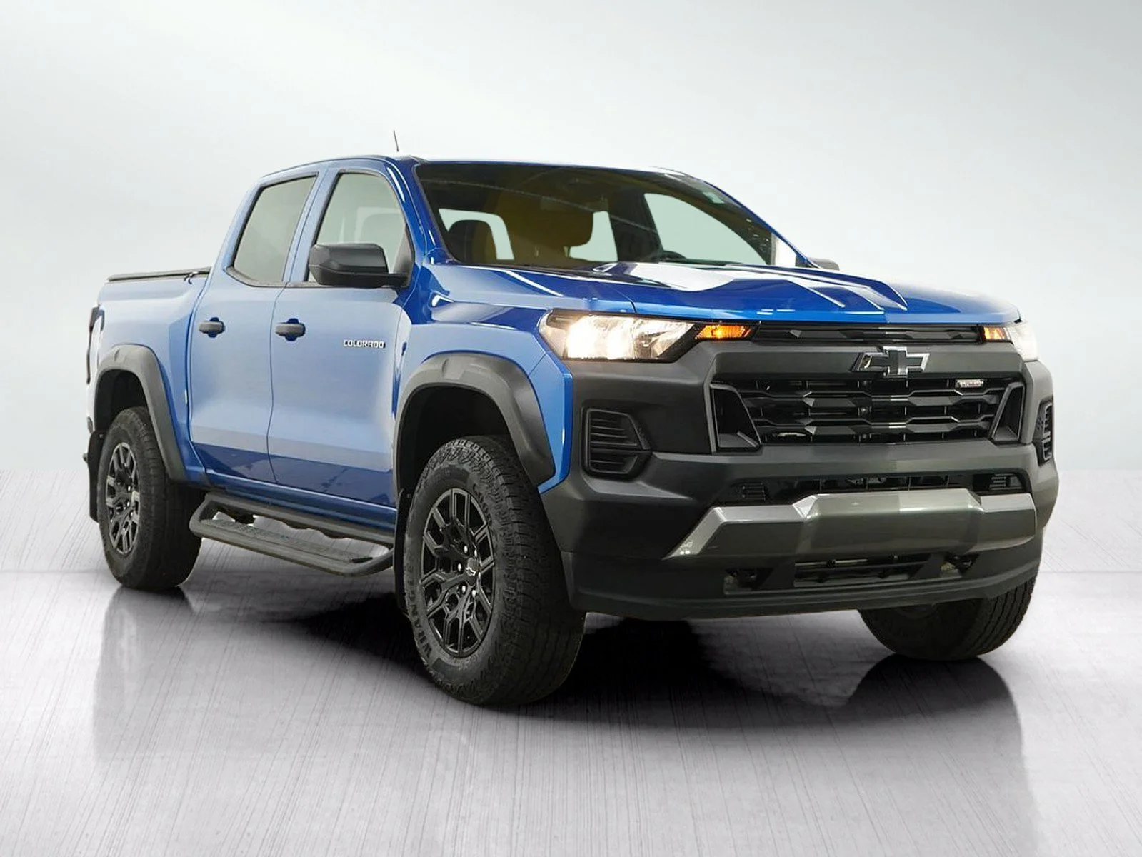 Used 2024 Glacier Blue Metallic Chevrolet Trail Boss image 7